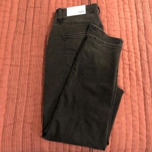 SOLD NWT American Eagle Curvy Mom Jean